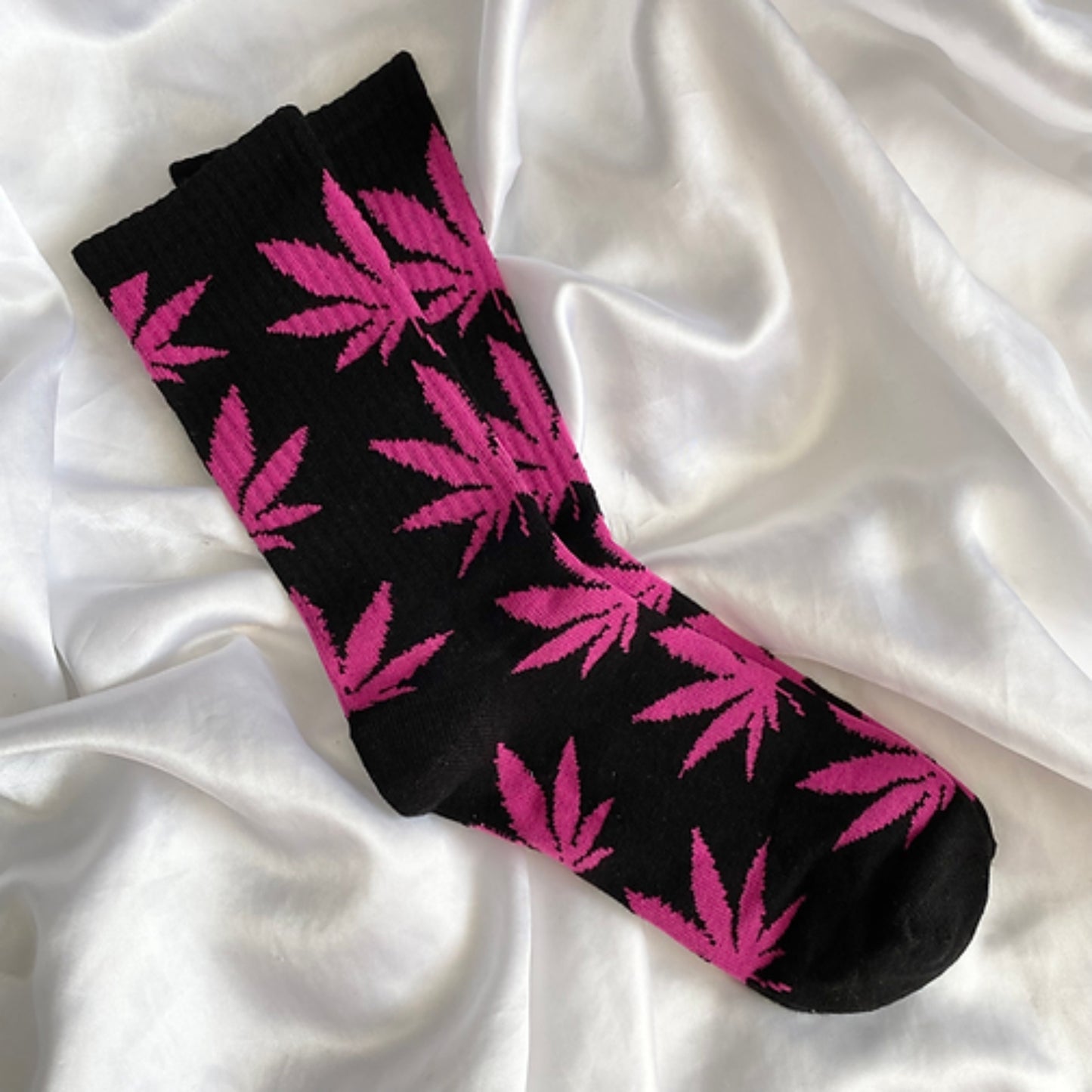 Black and purple marijuana crew weed socks